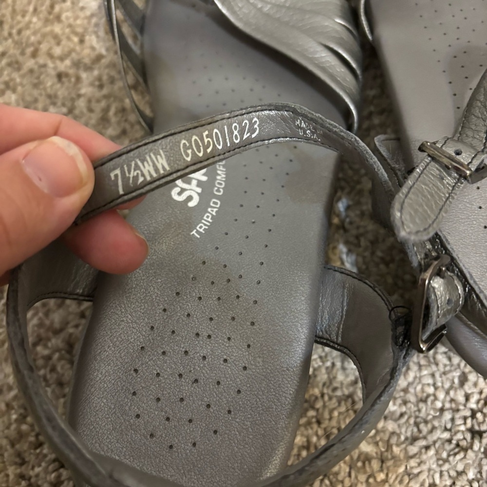 SaS Tripad Comfort Women's Sandals Ankle Strap Gray Sz 7.5WW - Picture 7 of 7